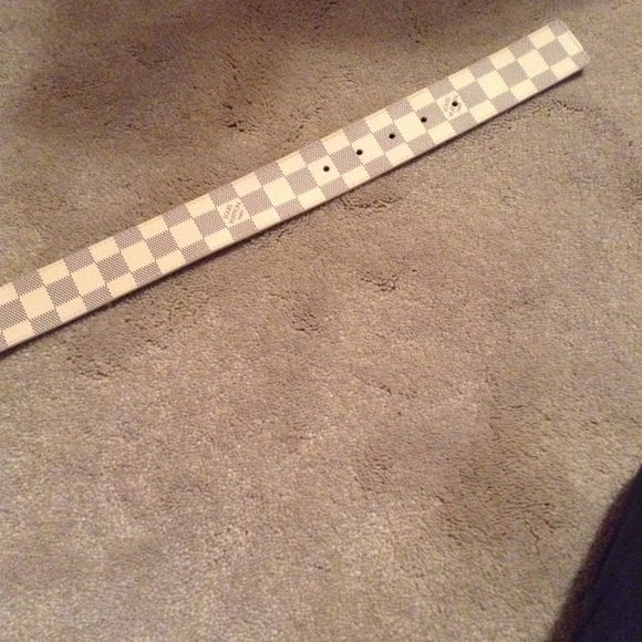 Louis Vuitton Damier Azure M9609 Belt - Picture 6 of 7